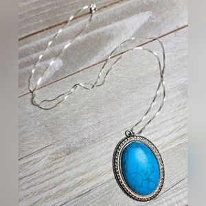 Vintage turquoise and silver pendant necklace